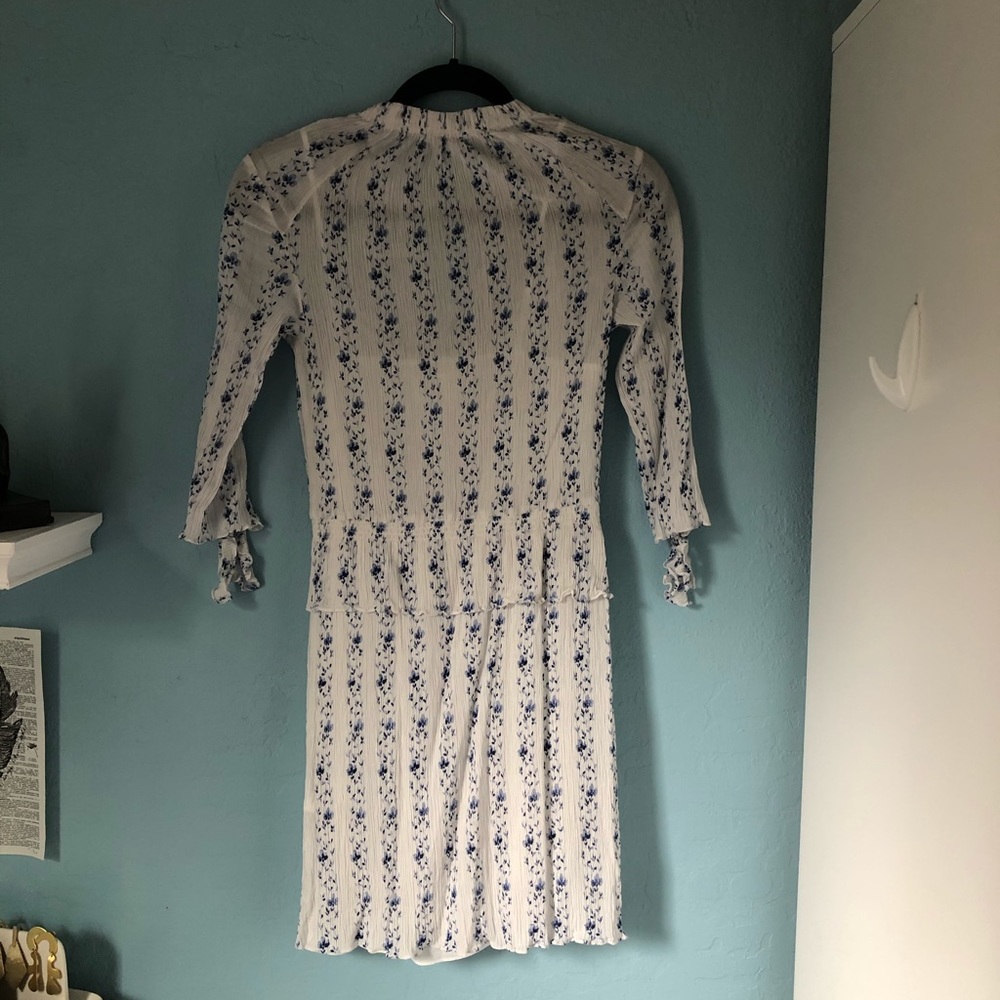 club monaco ayuek silk floral crepe dress 2 $229 - Picture 6 of 10